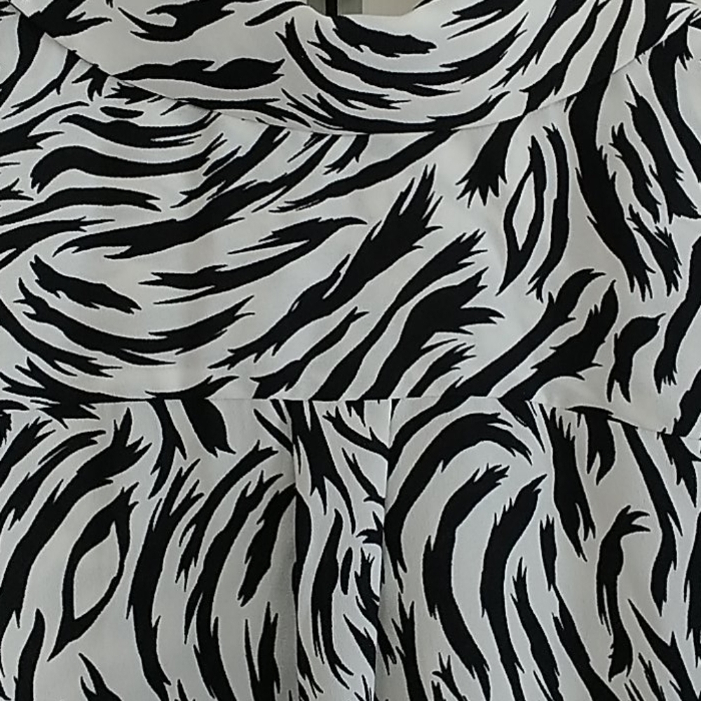 Halogen Ivory Black Feather Tiger Shirt 1x - Picture 10 of 11
